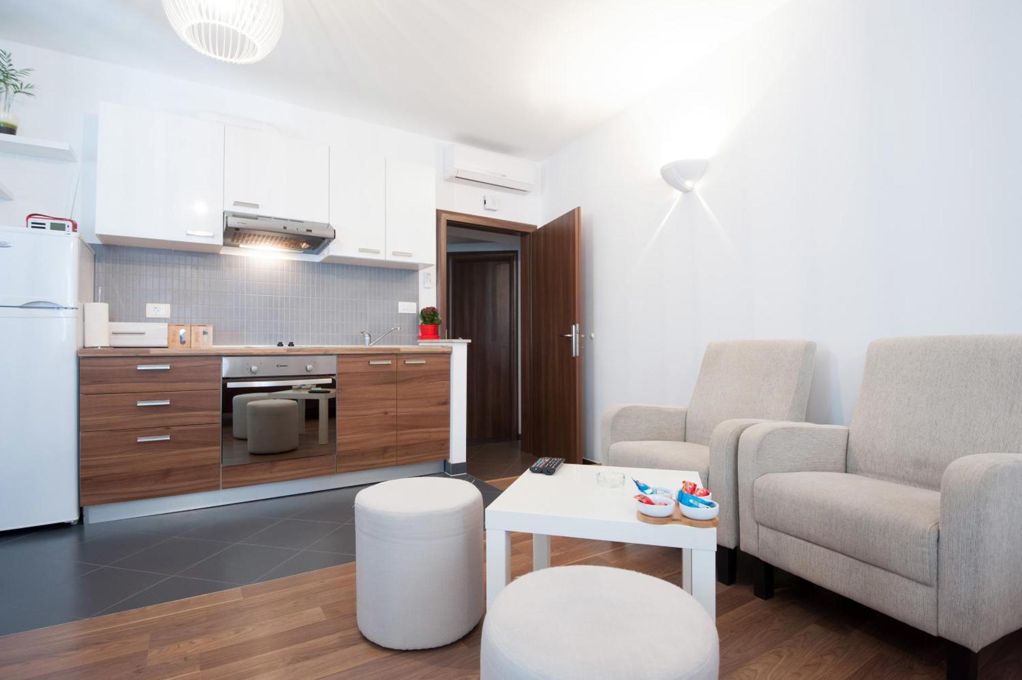 Rooms & Apartments 72 Задар Номер фото